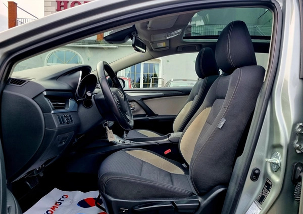 Toyota Avensis cena 59900 przebieg: 190000, rok produkcji 2016 z Drzewica małe 232